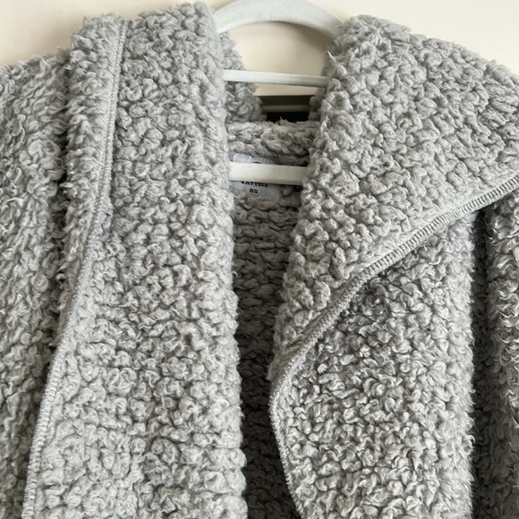 Katydid Fur coat - Picture 2 of 4